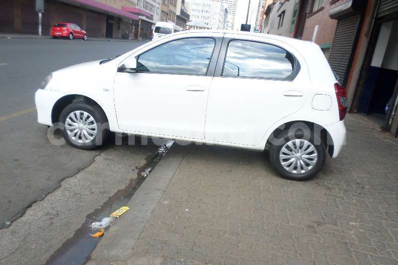 Big with watermark toyota auris matabeleland south beitbridge 9600