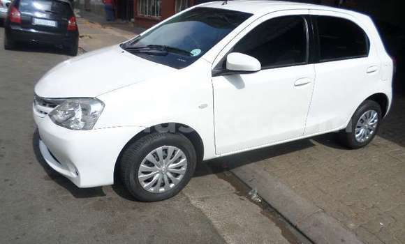 Nunua Ilio tumika Toyota Auris Nyeupe Gari ndani ya Beitbridge nchini Matabeleland Kusini Nunua Ilio tumika Toyota Auris Nyeupe Gari ndani ya Beitbridge nchini Matabeleland Kusini