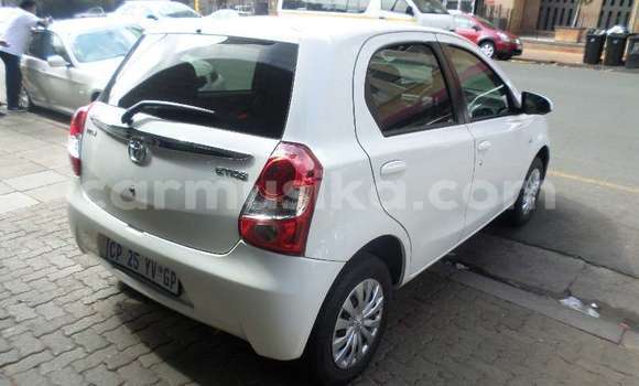 Nunua Ilio tumika Toyota Auris Nyeupe Gari ndani ya Beitbridge nchini Matabeleland Kusini Nunua Ilio tumika Toyota Auris Nyeupe Gari ndani ya Beitbridge nchini Matabeleland Kusini