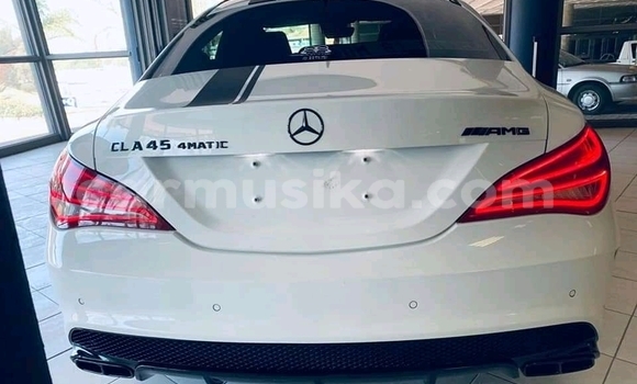 Tenga Tsaru Mercedes‒Benz CLA-klasse AMG Chena Mota in Beitbridge in Matabeleland South Tenga Tsaru Mercedes‒Benz CLA-klasse AMG Chena Mota in Beitbridge in Matabeleland South