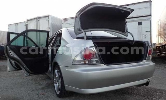 Acheter Occasion Voiture Toyota Altezza Gris à Beitbridge, Matabeleland South Acheter Occasion Voiture Toyota Altezza Gris à Beitbridge, Matabeleland South