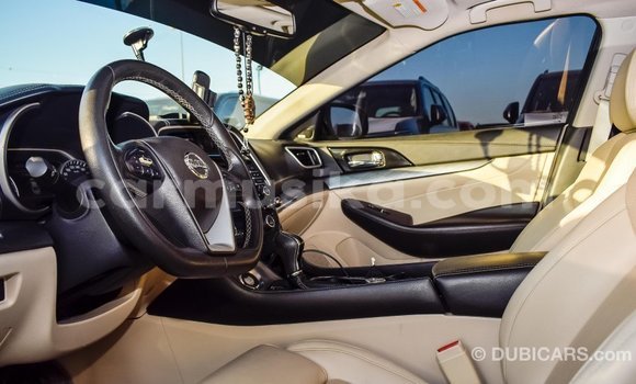 Acheter Import Voiture Nissan Maxima Blanc à Import - Dubai, Harare Acheter Import Voiture Nissan Maxima Blanc à Import - Dubai, Harare