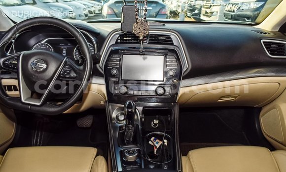 Acheter Import Voiture Nissan Maxima Blanc à Import - Dubai, Harare Acheter Import Voiture Nissan Maxima Blanc à Import - Dubai, Harare