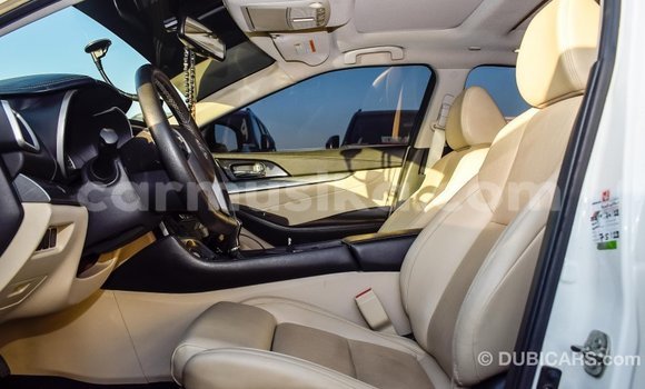 Acheter Import Voiture Nissan Maxima Blanc à Import - Dubai, Harare Acheter Import Voiture Nissan Maxima Blanc à Import - Dubai, Harare