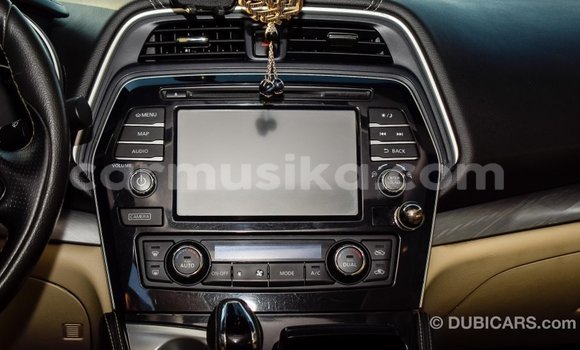 Acheter Import Voiture Nissan Maxima Blanc à Import - Dubai, Harare Acheter Import Voiture Nissan Maxima Blanc à Import - Dubai, Harare