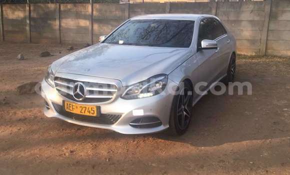 Nunua Ilio tumika Mercedes Viano Fedha Gari ndani ya Harare nchini Harare