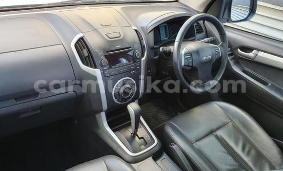 Acheter Occasion Voiture Isuzu KB Blanc à Beitbridge, Matabeleland South Acheter Occasion Voiture Isuzu KB Blanc à Beitbridge, Matabeleland South