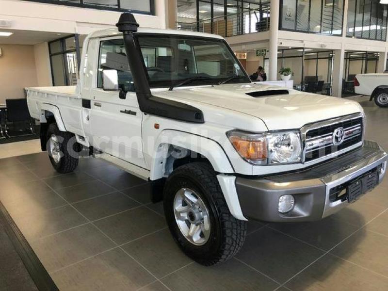 Big with watermark toyota land cruiser matabeleland south beitbridge 9628