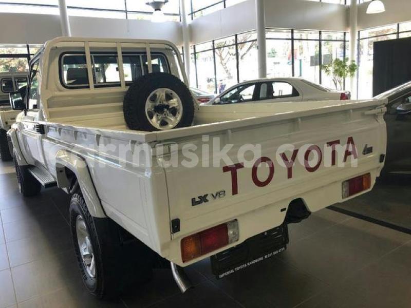 Big with watermark toyota land cruiser matabeleland south beitbridge 9628