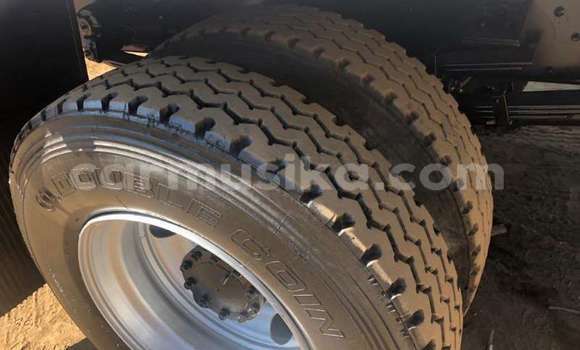 Buy Used Nissan UD White Truck in Beitbridge in Matabeleland South Buy Used Nissan UD White Truck in Beitbridge in Matabeleland South