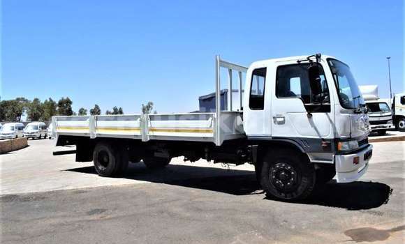 Acheter Occasion Utilitaire Hino 300 Series Blanc à Beitbridge, Matabeleland South Acheter Occasion Utilitaire Hino 300 Series Blanc à Beitbridge, Matabeleland South