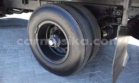 Acheter Occasion Utilitaire Hino 300 Series Blanc à Beitbridge, Matabeleland South Acheter Occasion Utilitaire Hino 300 Series Blanc à Beitbridge, Matabeleland South