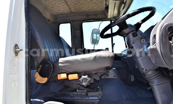 Acheter Occasion Utilitaire Hino 300 Series Blanc à Beitbridge, Matabeleland South Acheter Occasion Utilitaire Hino 300 Series Blanc à Beitbridge, Matabeleland South