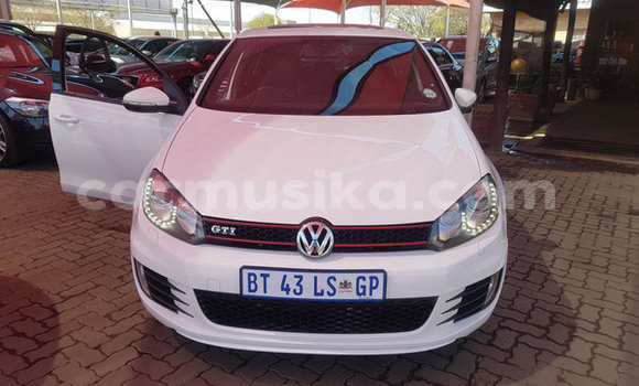 Acheter Occasion Voiture Volkswagen Golf GTI Blanc à Beitbridge, Matabeleland South Acheter Occasion Voiture Volkswagen Golf GTI Blanc à Beitbridge, Matabeleland South