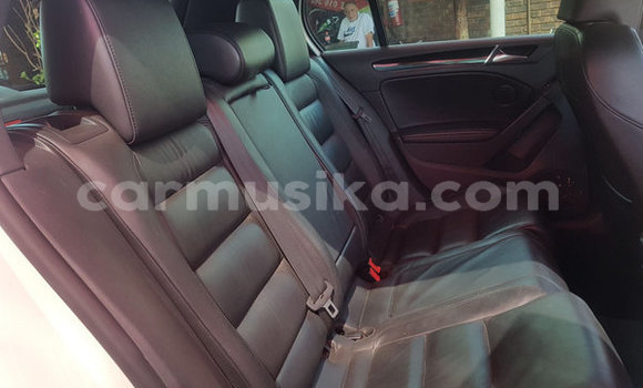 Acheter Occasion Voiture Volkswagen Golf GTI Blanc à Beitbridge, Matabeleland South Acheter Occasion Voiture Volkswagen Golf GTI Blanc à Beitbridge, Matabeleland South