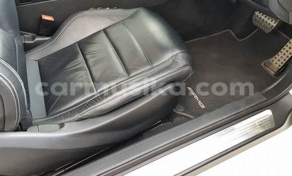 Acheter Occasion Voiture Mercedes‒Benz E-klasse AMG Blanc à Beitbridge, Matabeleland South Acheter Occasion Voiture Mercedes‒Benz E-klasse AMG Blanc à Beitbridge, Matabeleland South