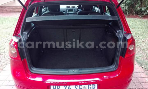 Acheter Occasion Voiture Volkswagen Golf Rouge à Beitbridge, Matabeleland South Acheter Occasion Voiture Volkswagen Golf Rouge à Beitbridge, Matabeleland South