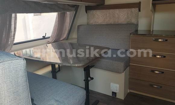 Tenga Tsaru Toyota Hilux Zvimwe Mota in Beitbridge in Matabeleland South Tenga Tsaru Toyota Hilux Zvimwe Mota in Beitbridge in Matabeleland South