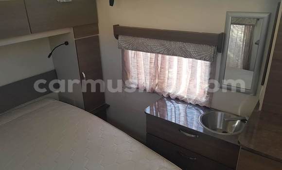 Tenga Tsaru Toyota Hilux Zvimwe Mota in Beitbridge in Matabeleland South Tenga Tsaru Toyota Hilux Zvimwe Mota in Beitbridge in Matabeleland South