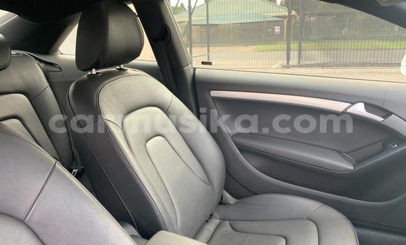 Acheter Occasion Voiture Audi A5 Blanc à Highfield, Harare Acheter Occasion Voiture Audi A5 Blanc à Highfield, Harare