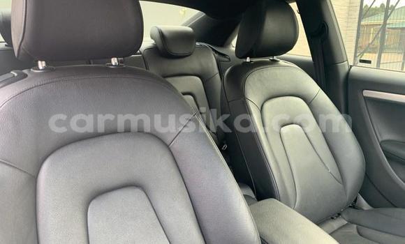 Acheter Occasion Voiture Audi A5 Blanc à Highfield, Harare Acheter Occasion Voiture Audi A5 Blanc à Highfield, Harare