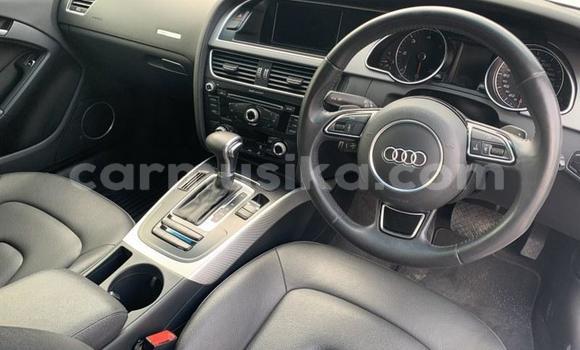 Acheter Occasion Voiture Audi A5 Blanc à Highfield, Harare Acheter Occasion Voiture Audi A5 Blanc à Highfield, Harare