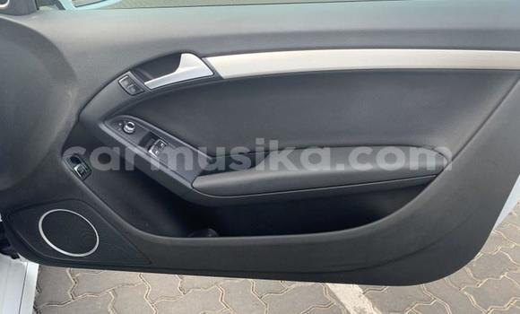 Acheter Occasion Voiture Audi A5 Blanc à Highfield, Harare Acheter Occasion Voiture Audi A5 Blanc à Highfield, Harare