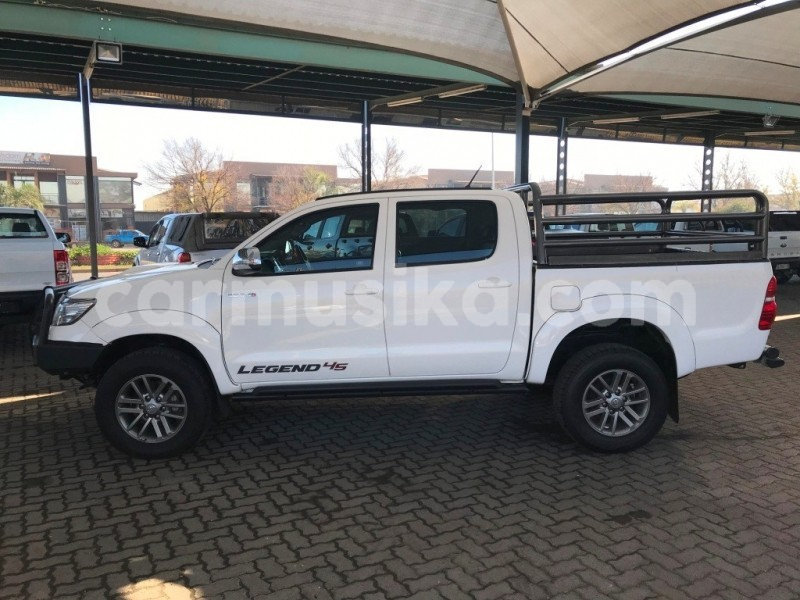 Big with watermark toyota hilux bulawayo bulawayo 9660