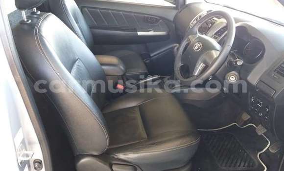 Acheter Occasion Voiture Toyota Hilux Gris à Beitbridge, Matabeleland South Acheter Occasion Voiture Toyota Hilux Gris à Beitbridge, Matabeleland South