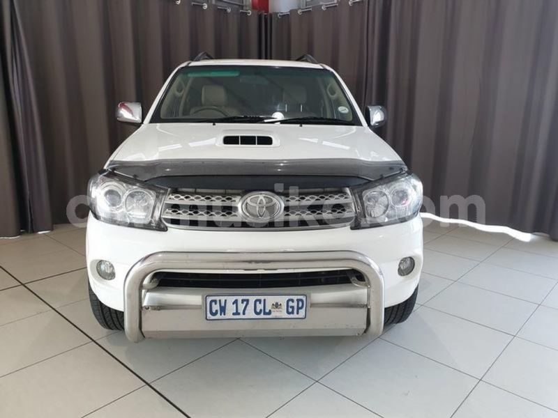 Big with watermark toyota fortuner matabeleland south beitbridge 9662