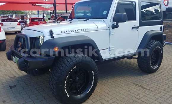 Tenga Tsaru Jeep Cherokee Zvimwe Mota in Beitbridge in Matabeleland South Tenga Tsaru Jeep Cherokee Zvimwe Mota in Beitbridge in Matabeleland South