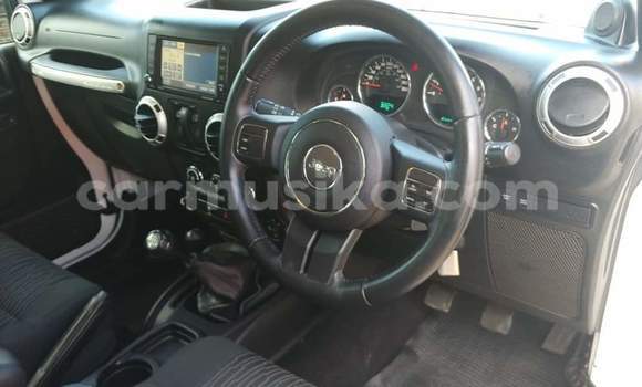 Tenga Tsaru Jeep Cherokee Zvimwe Mota in Beitbridge in Matabeleland South Tenga Tsaru Jeep Cherokee Zvimwe Mota in Beitbridge in Matabeleland South