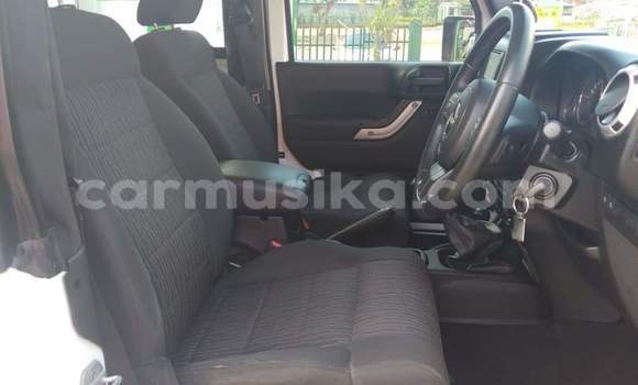 Tenga Tsaru Jeep Cherokee Zvimwe Mota in Beitbridge in Matabeleland South Tenga Tsaru Jeep Cherokee Zvimwe Mota in Beitbridge in Matabeleland South