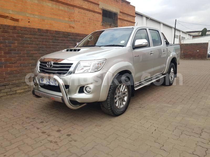 Big with watermark toyota hilux matabeleland south beitbridge 9681