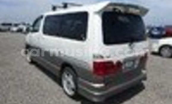 Acheter Occasion Voiture Toyota Granvia Blanc à Harare, Harare Acheter Occasion Voiture Toyota Granvia Blanc à Harare, Harare