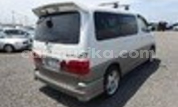 Acheter Occasion Voiture Toyota Granvia Blanc à Harare, Harare Acheter Occasion Voiture Toyota Granvia Blanc à Harare, Harare