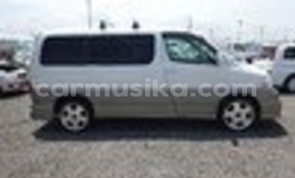 Acheter Occasion Voiture Toyota Granvia Blanc à Harare, Harare Acheter Occasion Voiture Toyota Granvia Blanc à Harare, Harare