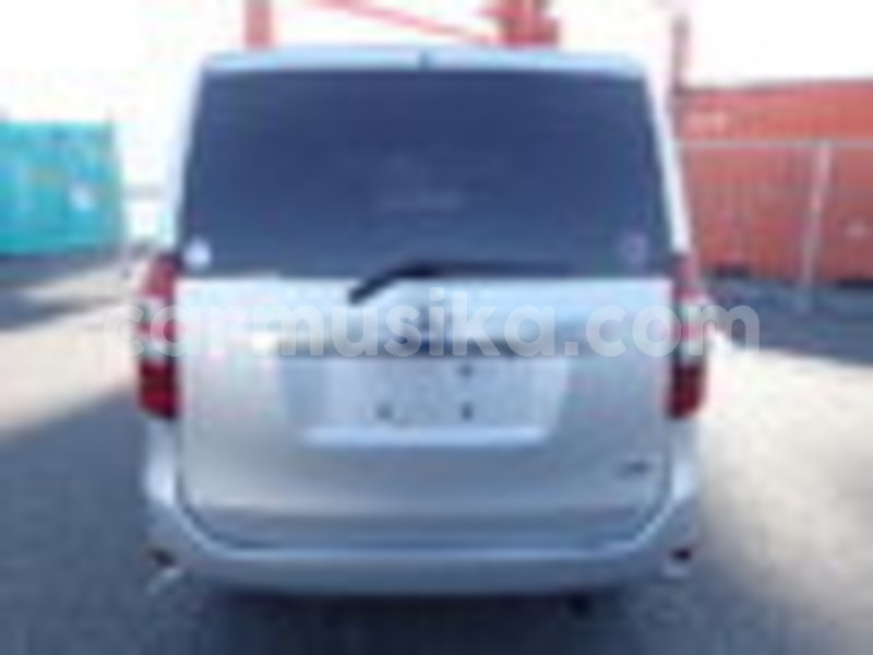 Big with watermark toyota noah harare harare 9684