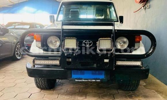 Tenga Tsaru Toyota Land Cruiser Chena Mota in Beitbridge in Matabeleland South Tenga Tsaru Toyota Land Cruiser Chena Mota in Beitbridge in Matabeleland South