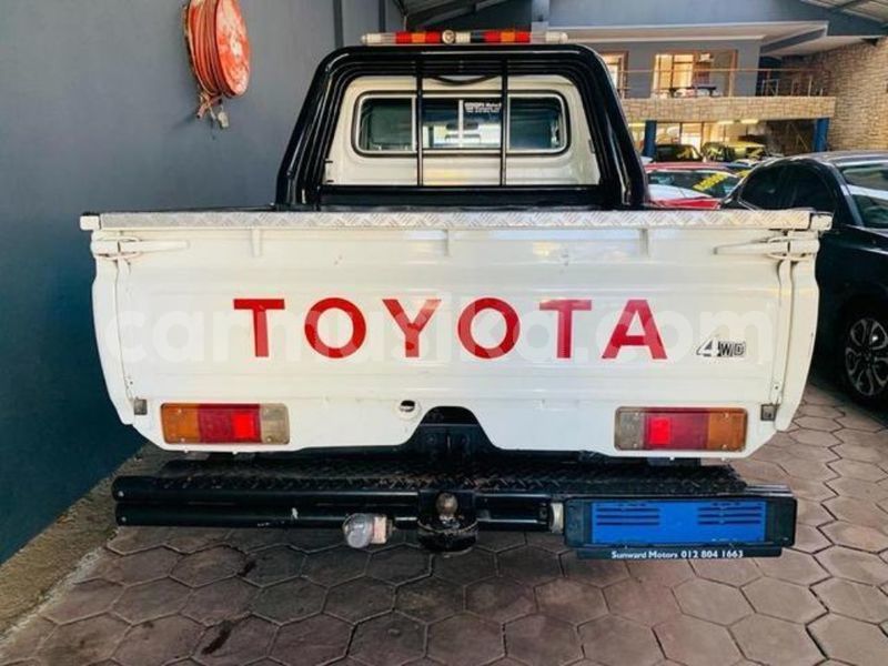 Big with watermark toyota land cruiser matabeleland south beitbridge 9685