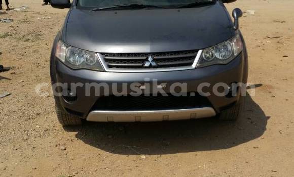 Nunua Ilio tumika Mitsubishi Outlander Fedha Gari ndani ya Bulawayo nchini Bulawayo