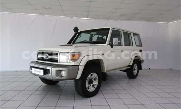 Acheter Occasion Voiture Toyota Land Cruiser Blanc à Bulawayo, Bulawayo Acheter Occasion Voiture Toyota Land Cruiser Blanc à Bulawayo, Bulawayo