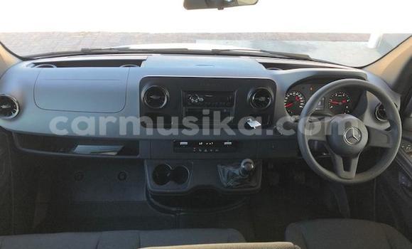 Acheter Occasion Voiture Mercedes‒Benz C–Class Blanc à Beitbridge, Matabeleland South Acheter Occasion Voiture Mercedes‒Benz C–Class Blanc à Beitbridge, Matabeleland South