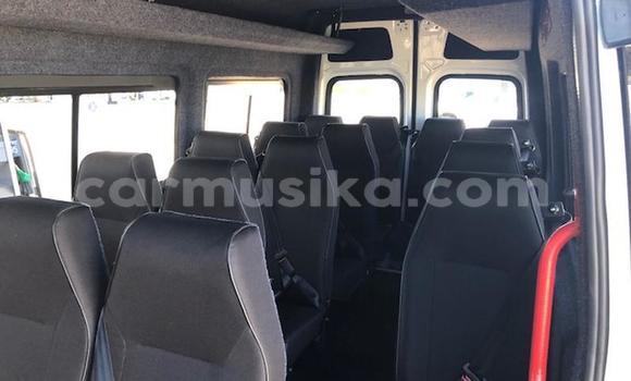 Acheter Occasion Voiture Mercedes‒Benz C–Class Blanc à Beitbridge, Matabeleland South Acheter Occasion Voiture Mercedes‒Benz C–Class Blanc à Beitbridge, Matabeleland South