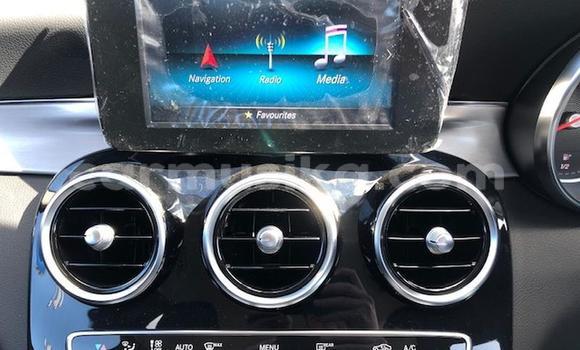 Acheter Occasion Voiture Mercedes‒Benz C–Class Blanc à Beitbridge, Matabeleland South Acheter Occasion Voiture Mercedes‒Benz C–Class Blanc à Beitbridge, Matabeleland South