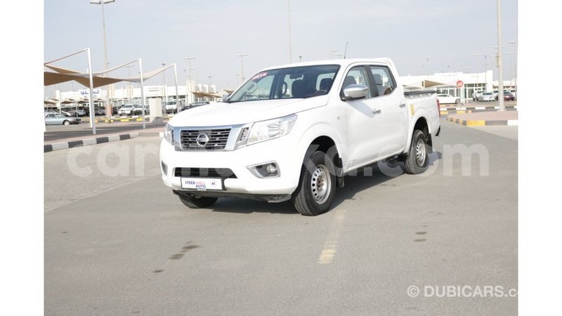 Big with watermark nissan navara harare import dubai 9699