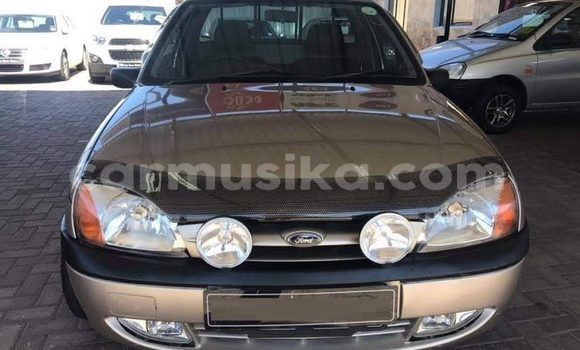 Acheter Occasion Voiture Ford B-MAX Autre à Beitbridge, Matabeleland South Acheter Occasion Voiture Ford B-MAX Autre à Beitbridge, Matabeleland South