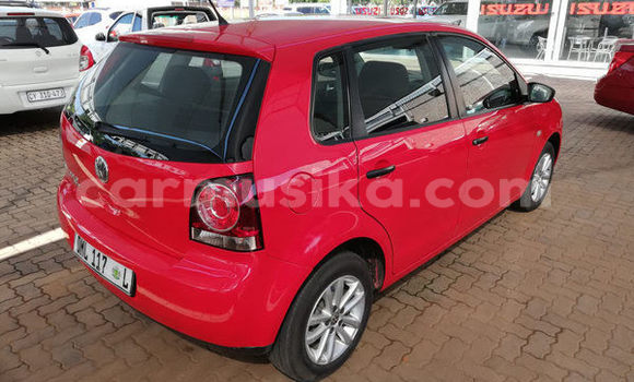 Acheter Occasion Voiture Volkswagen Polo Rouge à Beitbridge, Matabeleland South Acheter Occasion Voiture Volkswagen Polo Rouge à Beitbridge, Matabeleland South