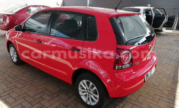 Acheter Occasion Voiture Volkswagen Polo Rouge à Beitbridge, Matabeleland South Acheter Occasion Voiture Volkswagen Polo Rouge à Beitbridge, Matabeleland South
