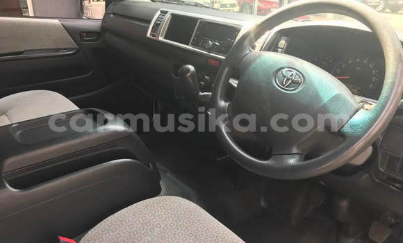 Acheter Occasion Voiture Toyota Hiace Blanc à Beitbridge, Matabeleland South Acheter Occasion Voiture Toyota Hiace Blanc à Beitbridge, Matabeleland South